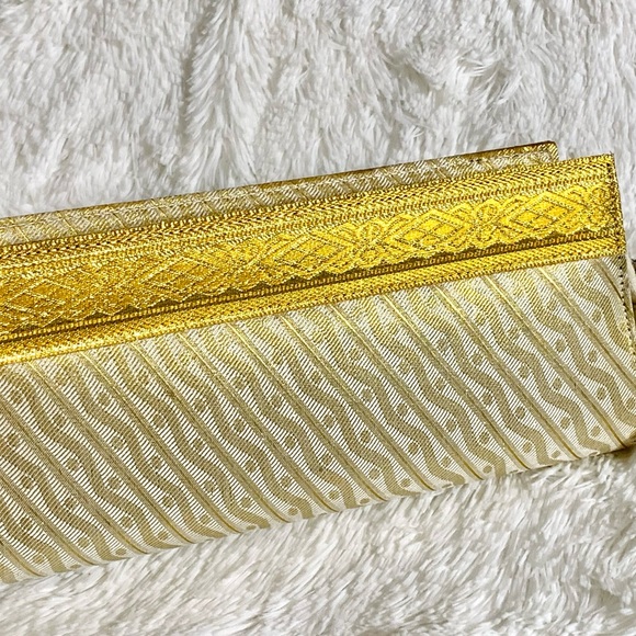 🎉Host Pick!🎉💥BOGO💥RANES Women’s Gold Gilded Bohemian Indian Style Clutch - Picture 12 of 12